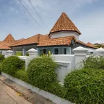 Nowhere Villa Demeter